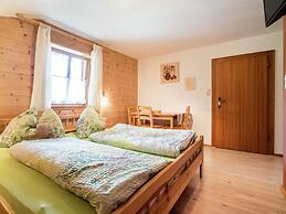 Cozy Feel Good Holiday Apartment in Leogang