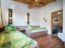 Cozy Feel Good Holiday Apartment in Leogang