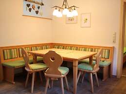 Cozy Feel Good Holiday Apartment in Leogang