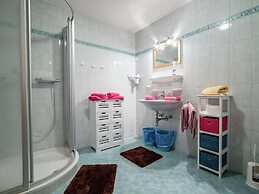 Cozy Feel Good Holiday Apartment in Leogang