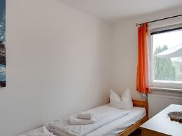 Restful Holiday Home in Kalkhorst Near Beach, City Centre