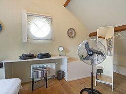 Picturesque Holiday Home in Oldenzaal With Jacuzzi