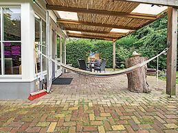 Picturesque Holiday Home in Oldenzaal With Jacuzzi