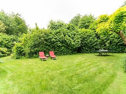 Picturesque Holiday Home in Oldenzaal With Jacuzzi