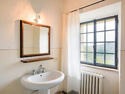Spacious Villa in Sermugnano With Private Swimming Pool