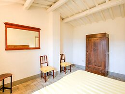Spacious Villa in Sermugnano With Private Swimming Pool