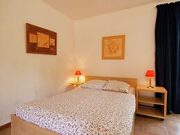 Appealing Apartment in Vezac With Swimming Pool