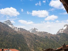 Comfortable Apartment in Langenfeld With ski Storage