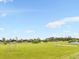 6 Person Holiday Home on a Holiday Park in Gilleleje