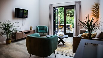 Cozy Holiday Home in Vrouwenpolder Close to the Beach