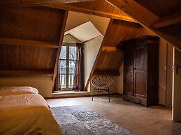 Cozy Holiday Home in Vrouwenpolder Close to the Beach