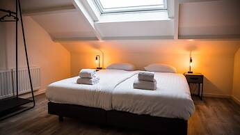 Cozy Holiday Home in Vrouwenpolder Close to the Beach