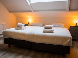 Cozy Holiday Home in Vrouwenpolder Close to the Beach