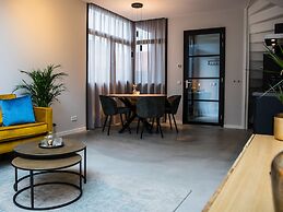 Cozy Holiday Home in Vrouwenpolder Close to the Beach