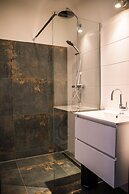 Cozy Holiday Home in Vrouwenpolder Close to the Beach