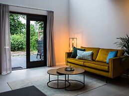 Cozy Holiday Home in Vrouwenpolder Close to the Beach