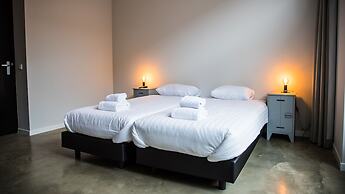 Cozy Holiday Home in Vrouwenpolder Close to the Beach