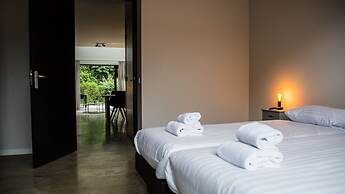 Cozy Holiday Home in Vrouwenpolder Close to the Beach