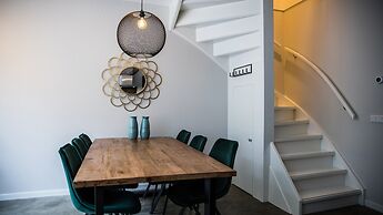 Cozy Holiday Home in Vrouwenpolder Close to the Beach