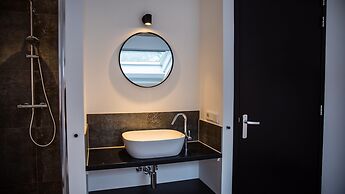 Cozy Holiday Home in Vrouwenpolder Close to the Beach