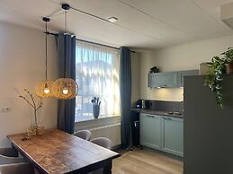 Cozy Holiday Home in Vrouwenpolder Close to the Beach