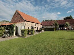 Holiday Home in West Flanders With Garden and Bubble Bath
