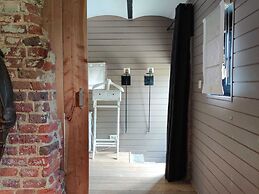 Holiday Home in West Flanders With Garden and Bubble Bath