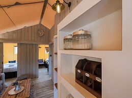 Holiday Home in West Flanders With Garden and Bubble Bath