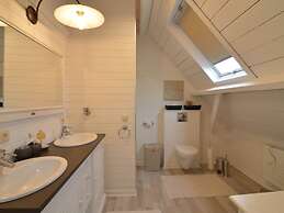 Holiday Home in West Flanders With Garden and Bubble Bath