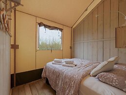 Holiday Home in West Flanders With Garden and Bubble Bath