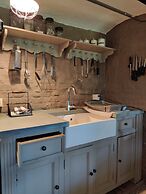 Holiday Home in West Flanders With Garden and Bubble Bath