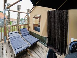 Holiday Home in West Flanders With Garden and Bubble Bath