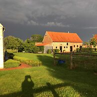 Holiday Home in West Flanders With Garden and Bubble Bath