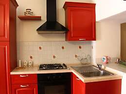 Holiday Home in Canossa With Swimming Pool, Garden, Barbecue