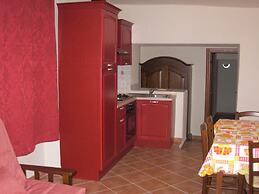 Holiday Home in Canossa With Swimming Pool, Garden, Barbecue