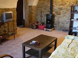 Holiday Home in Canossa With Swimming Pool, Garden, Barbecue