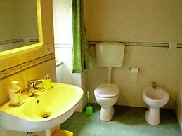 Holiday Home in Canossa With Swimming Pool, Garden, Barbecue
