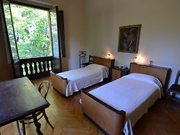 Elegant Holiday Home in Faenza With Garden and Pool