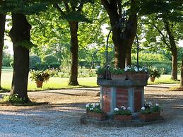 Elegant Holiday Home in Faenza With Garden and Pool