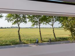 Family House With an Ideal Location, Private Terrace, Garden and Sauna