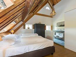 Family House With an Ideal Location, Private Terrace, Garden and Sauna