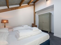 Family House With an Ideal Location, Private Terrace, Garden and Sauna