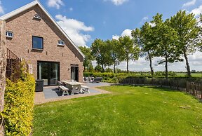 Family House With an Ideal Location, Private Terrace, Garden and Sauna