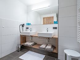 Luxury Chalet in Saalbach-hinterglemm With Sauna