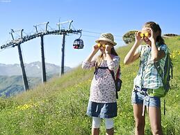 Luxury Chalet in Saalbach-hinterglemm With Sauna