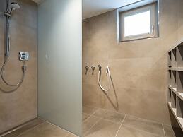 Luxury Chalet in Saalbach-hinterglemm With Sauna