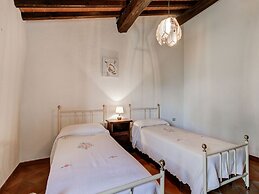 Idyllic Farmhouse in Gambassi Terme-fi With Swimming Pool