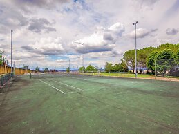 Idyllic Farmhouse in Gambassi Terme-fi With Swimming Pool