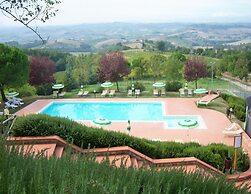 Idyllic Farmhouse in Gambassi Terme-fi With Swimming Pool