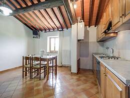 Idyllic Farmhouse in Gambassi Terme-fi With Swimming Pool